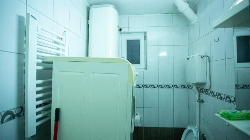 Private Cozy Room 1 With Shared Kitchen In Appartment, Downtown Belgrade Extérieur photo